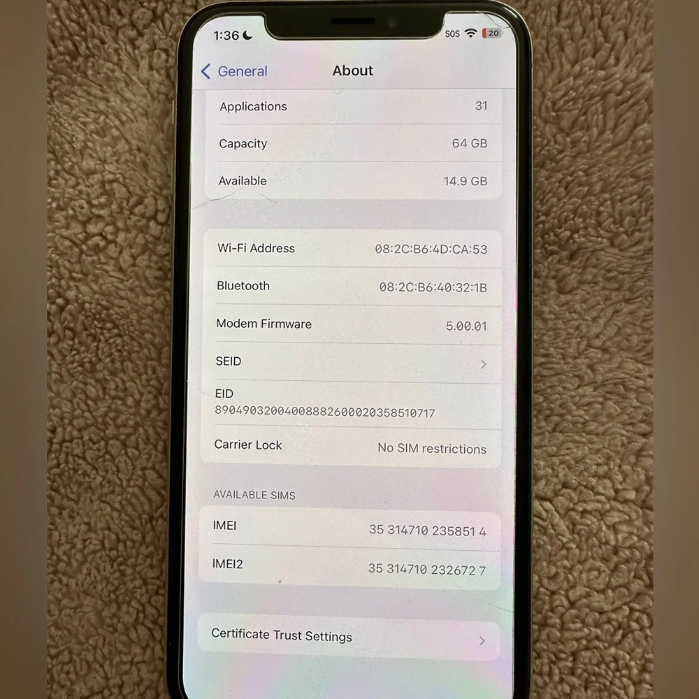 IPhone XS 64GB unlocked with cases